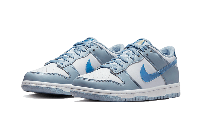 Dunk Low Hologram